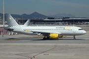 Vueling Airbus A320-214 (EC-MCU) at  Barcelona - El Prat, Spain