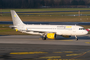 Vueling Airbus A320-214 (EC-MCU) at  Hamburg - Fuhlsbuettel (Helmut Schmidt), Germany