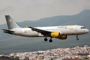 Vueling Airbus A320-214 (EC-MCU) at  Gran Canaria, Spain