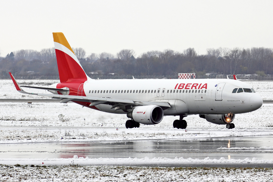 Iberia Airbus A320-214 (EC-MDK) | Photo 204837