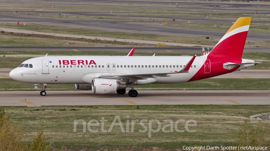 Iberia Airbus A320-214 (EC-MDK) | Photo 233503