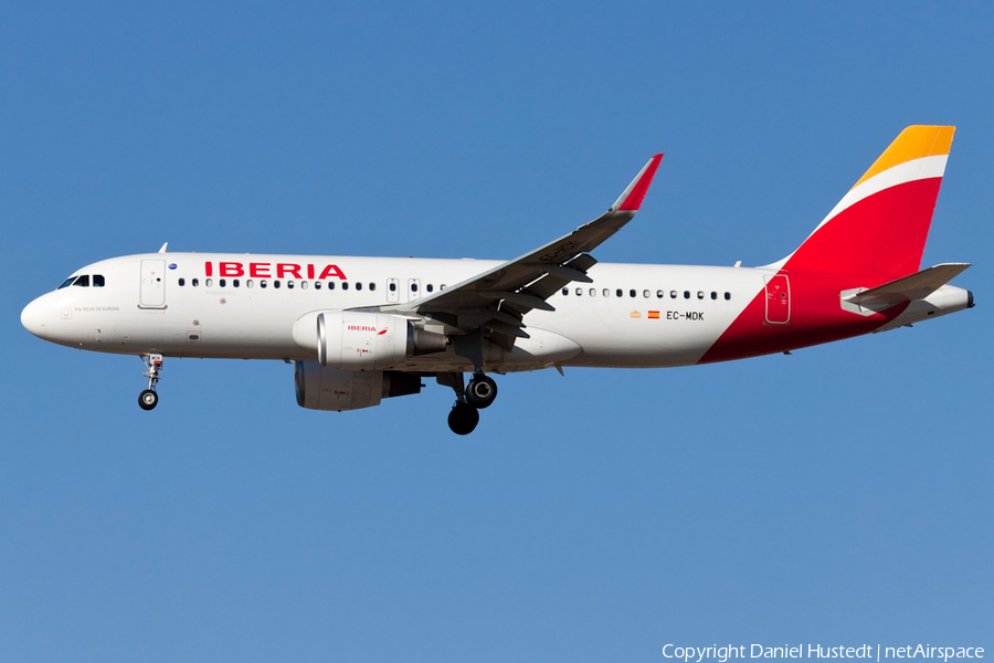 Iberia Airbus A320-214 (EC-MDK) | Photo 631829