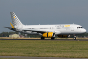 Vueling Airbus A320-232 (EC-MDZ) at  Amsterdam - Schiphol, Netherlands