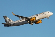 Vueling Airbus A320-232 (EC-MDZ) at  Barcelona - El Prat, Spain