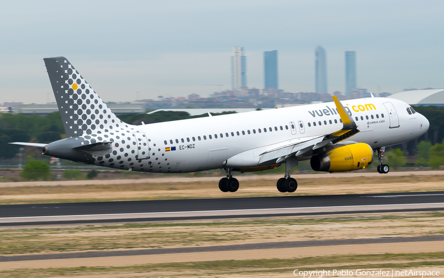 Vueling Airbus A320-232 (EC-MDZ) | Photo 334206