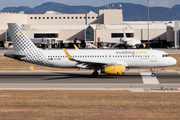 Vueling Airbus A320-232 (EC-MDZ) at  Palma De Mallorca - Son San Juan, Spain