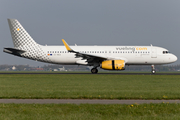 Vueling Airbus A320-232 (EC-MEA) at  Amsterdam - Schiphol, Netherlands