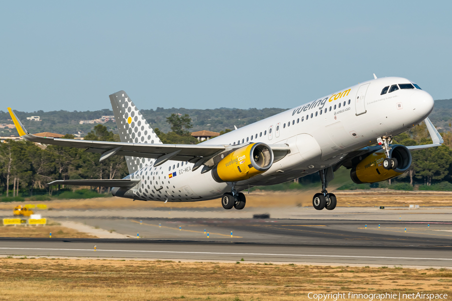Vueling Airbus A320-232 (EC-MEA) | Photo 572609