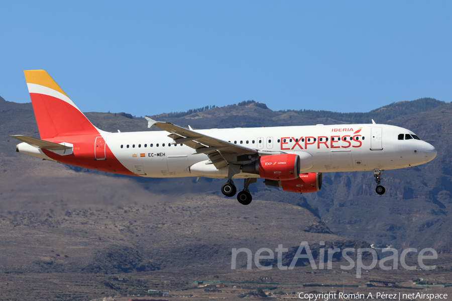 Iberia Express Airbus A320-214 (EC-MEH) | Photo 480955