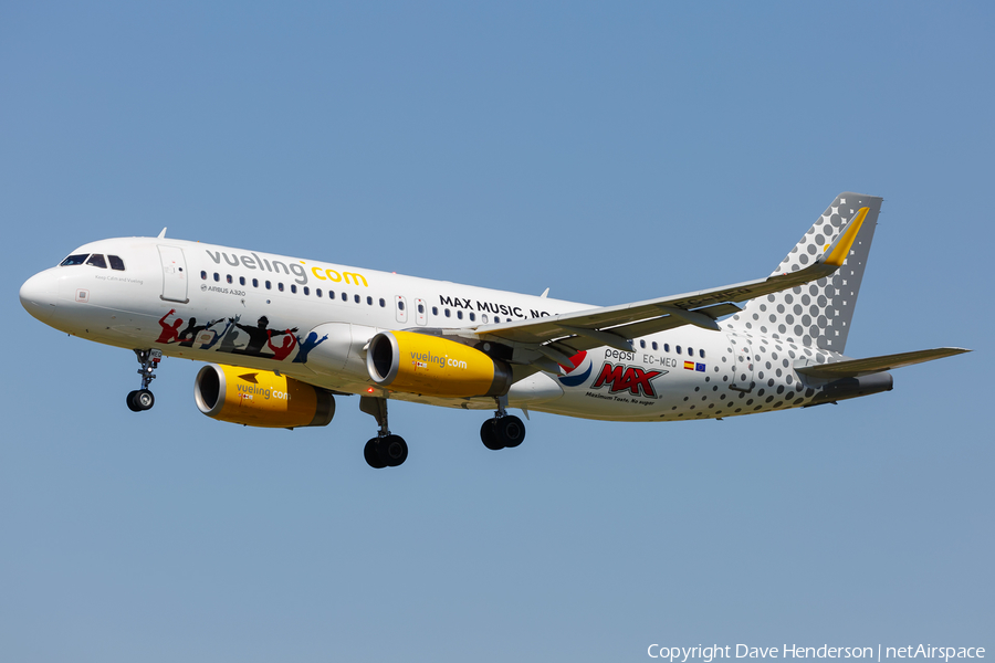 Vueling Airbus A320-232 (EC-MEQ) | Photo 157838