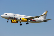 Vueling Airbus A320-232 (EC-MEQ) at  Barcelona - El Prat, Spain