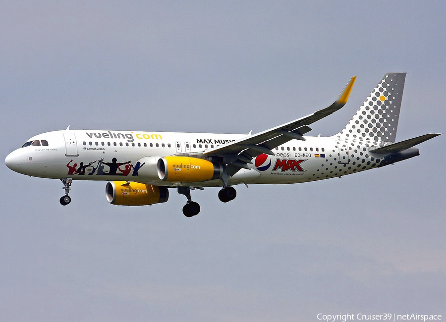 Vueling Airbus A320-232 (EC-MEQ) | Photo 118696