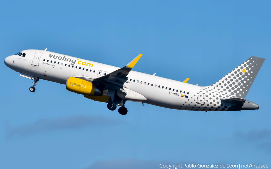 Vueling Airbus A320-232 (EC-MEQ) | Photo 342057
