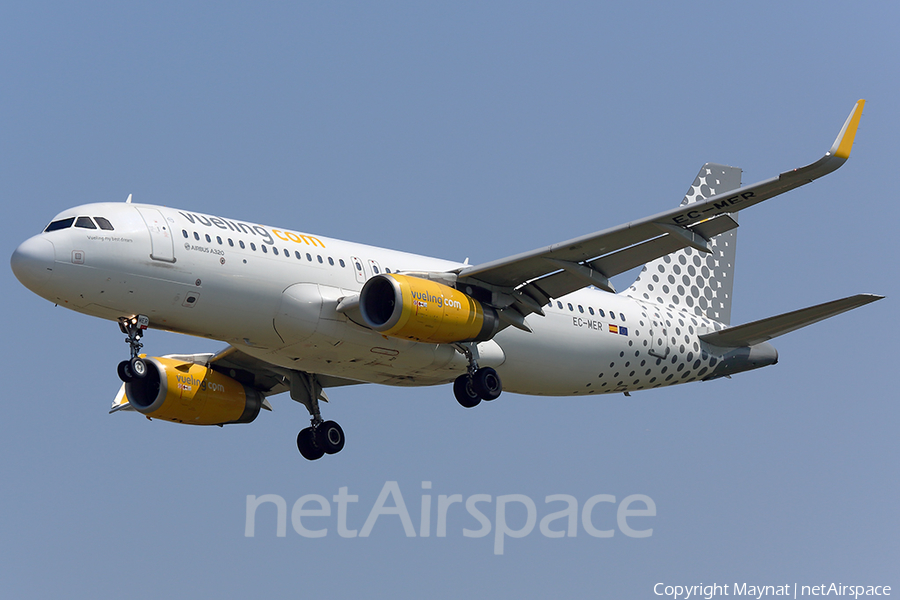 Vueling Airbus A320-232 (EC-MER) | Photo 413787