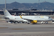 Vueling Airbus A320-232 (EC-MER) at  Barcelona - El Prat, Spain