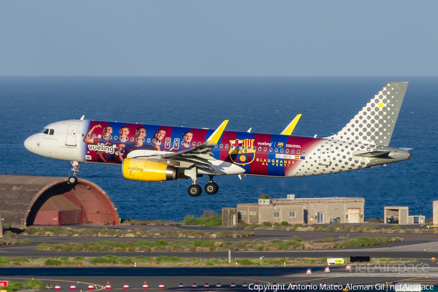 Vueling Airbus A320-232 (EC-MER) | Photo 622129