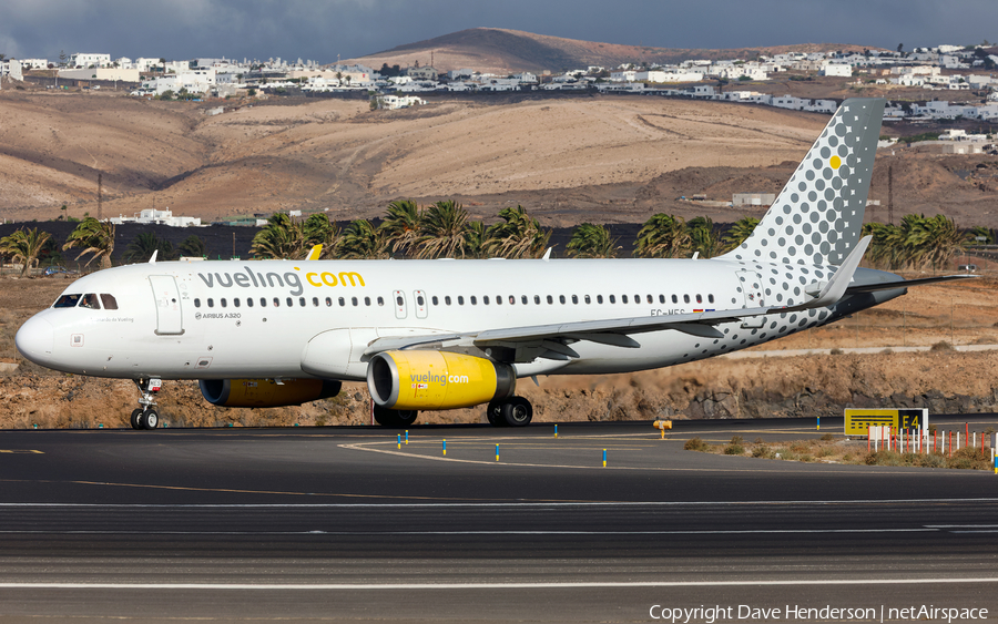 Vueling Airbus A320-214 (EC-MES) | Photo 528337