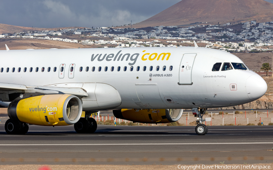 Vueling Airbus A320-214 (EC-MES) | Photo 528345