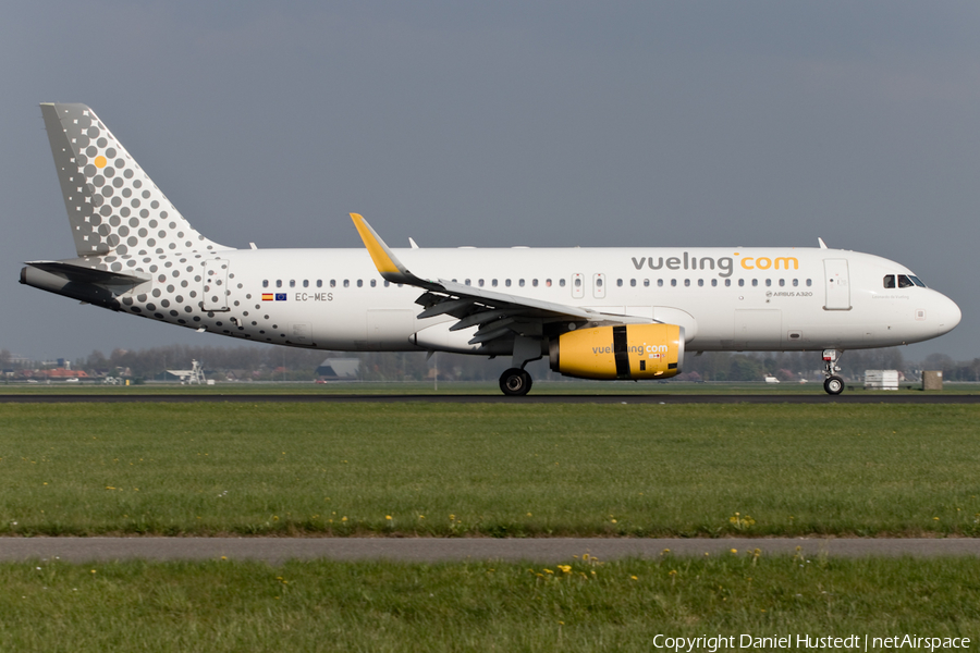 Vueling Airbus A320-214 (EC-MES) | Photo 426371