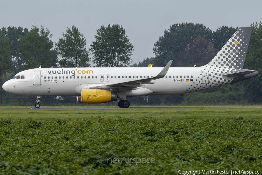 Vueling Airbus A320-214 (EC-MES) | Photo 472360