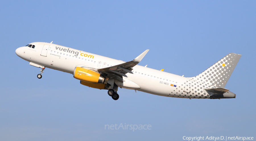 Vueling Airbus A320-214 (EC-MES) | Photo 359533