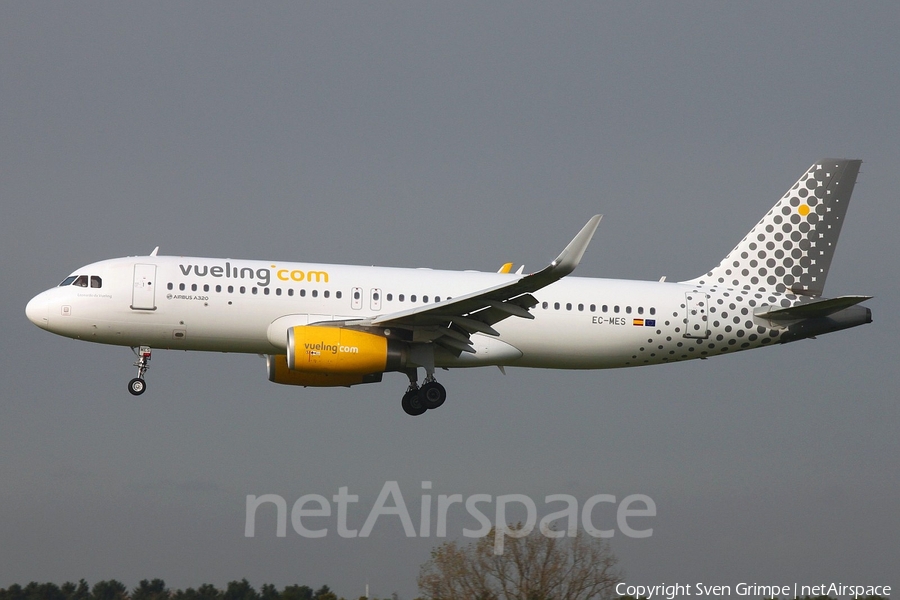 Vueling Airbus A320-214 (EC-MES) | Photo 193823