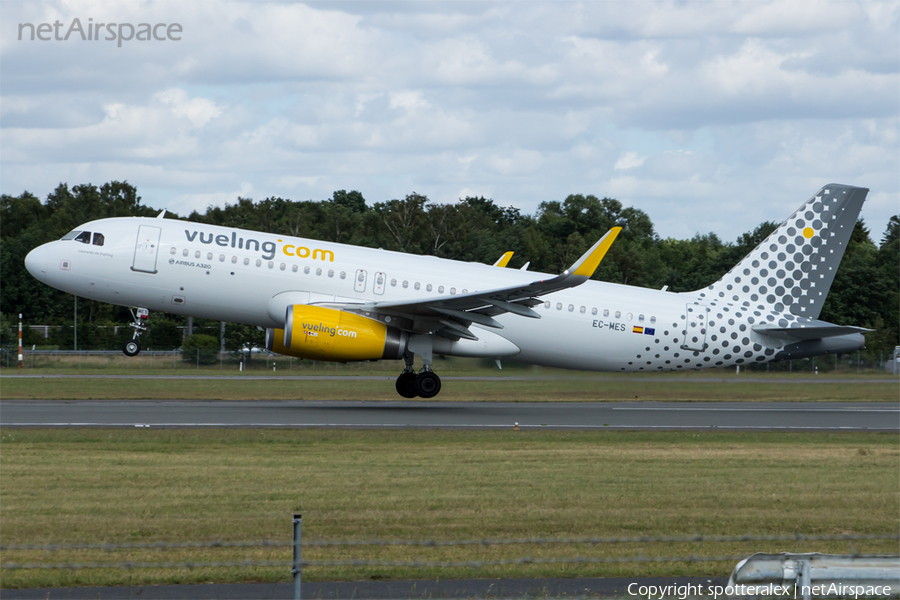 Vueling Airbus A320-214 (EC-MES) | Photo 84029