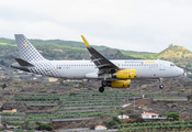 Vueling Airbus A320-214 (EC-MES) at  La Palma (Santa Cruz de La Palma), Spain
