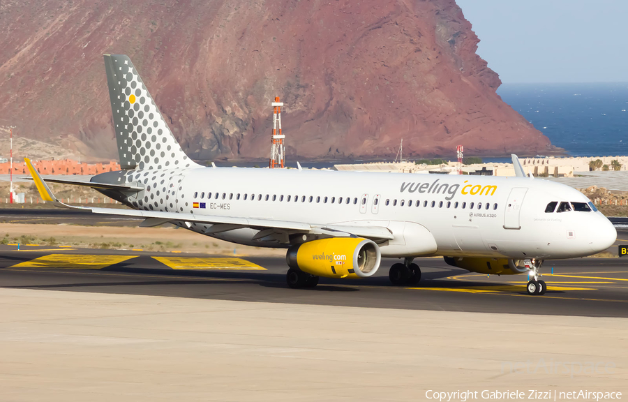Vueling Airbus A320-214 (EC-MES) | Photo 245789