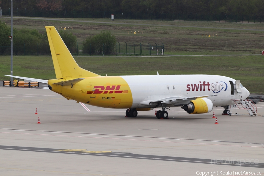 Swiftair Boeing 737-476(SF) (EC-MEY) | Photo 566138