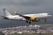 Vueling Airbus A320-232 (EC-MFK) at  Gran Canaria, Spain