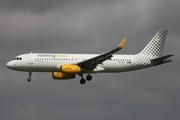 Vueling Airbus A320-232 (EC-MFL) at  Barcelona - El Prat, Spain