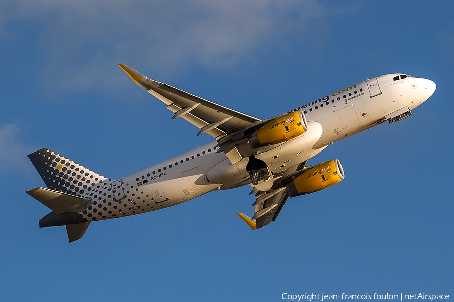 Vueling Airbus A320-232 (EC-MFL) | Photo 157035