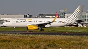 Vueling Airbus A320-232 (EC-MFL) at  Dusseldorf - International, Germany