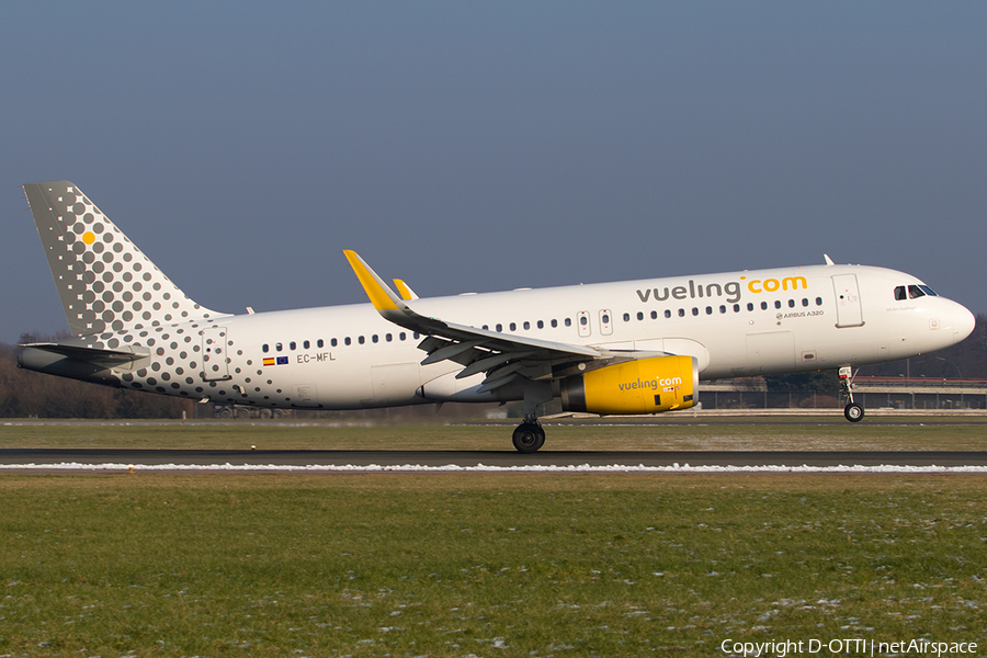 Vueling Airbus A320-232 (EC-MFL) | Photo 218636