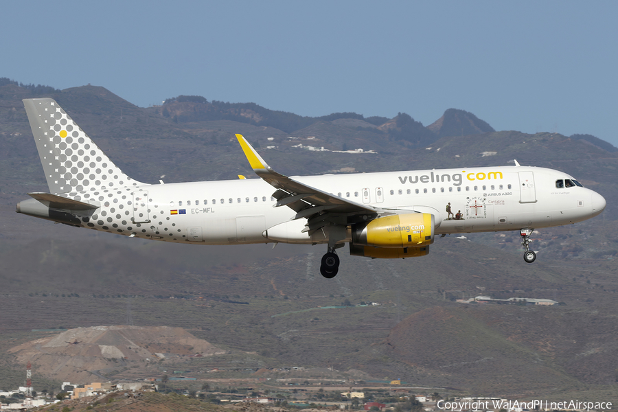 Vueling Airbus A320-232 (EC-MFL) | Photo 668184