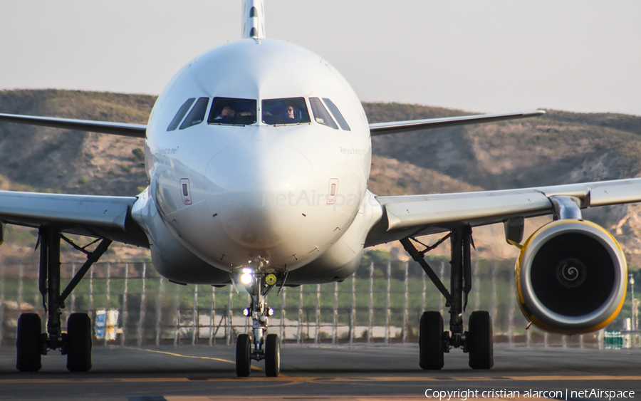 Vueling Airbus A320-232 (EC-MFM) | Photo 195634