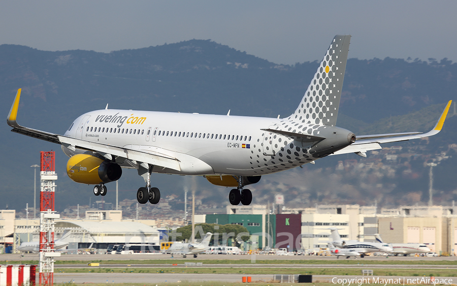 Vueling Airbus A320-232 (EC-MFN) | Photo 331634