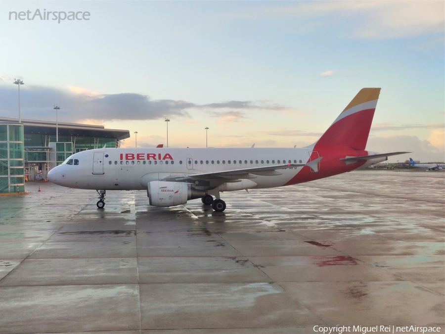 Iberia Airbus A319-111 (EC-MFO) | Photo 440545