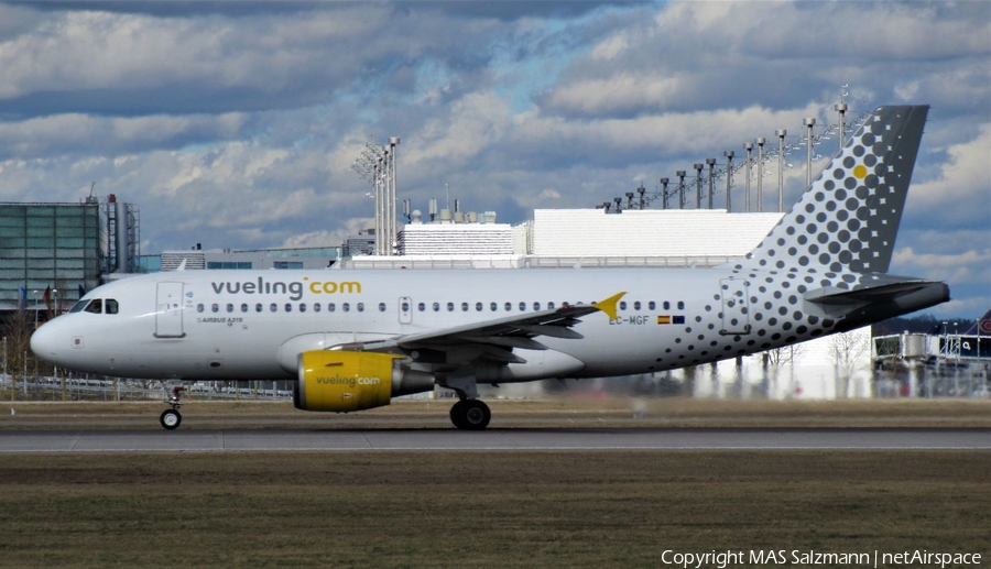 Vueling Airbus A319-112 (EC-MGF) | Photo 375599