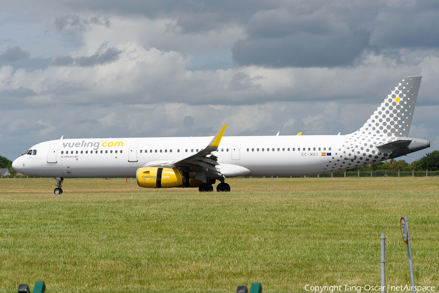 Vueling Airbus A321-231 (EC-MGY) | Photo 611143