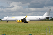 Vueling Airbus A321-231 (EC-MGY) at  Dublin, Ireland