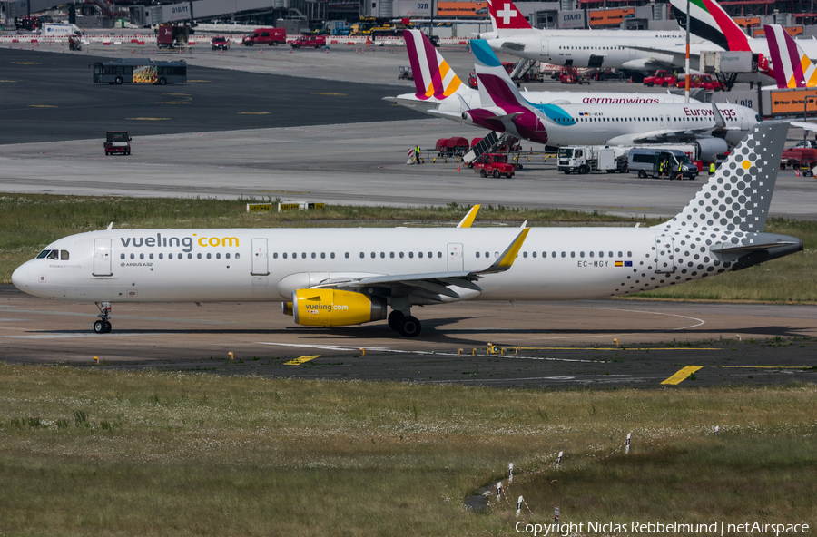 Vueling Airbus A321-231 (EC-MGY) | Photo 245904