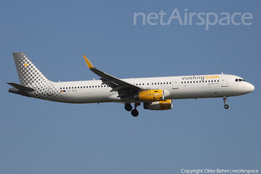 Vueling Airbus A321-231 (EC-MGZ) | Photo 500816