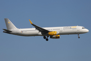 Vueling Airbus A321-231 (EC-MGZ) at  Amsterdam - Schiphol, Netherlands