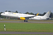 Vueling Airbus A321-231 (EC-MGZ) at  Hamburg - Fuhlsbuettel (Helmut Schmidt), Germany