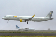 Vueling Airbus A321-231 (EC-MGZ) at  Tenerife Norte - Los Rodeos, Spain