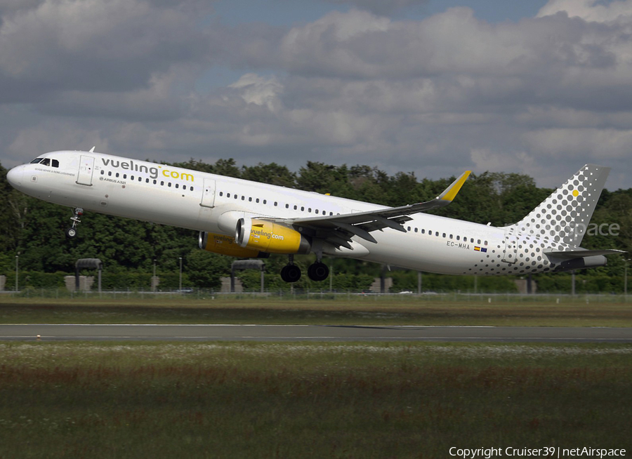 Vueling Airbus A321-231 (EC-MHA) | Photo 527082