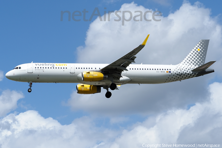 Vueling Airbus A321-231 (EC-MHB) | Photo 534767