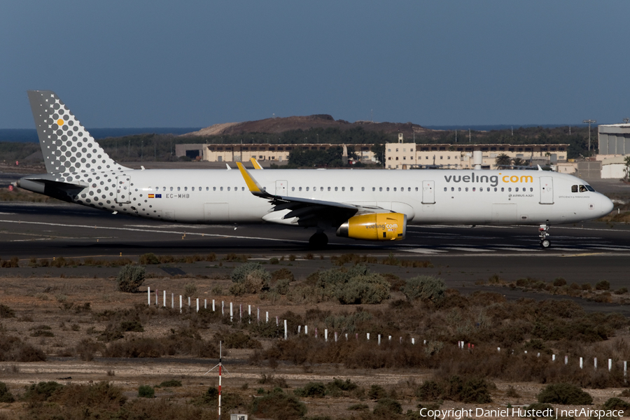 Vueling Airbus A321-231 (EC-MHB) | Photo 443468